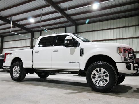 Used 2022 Ford F250 Limited AWD/4WD image 15