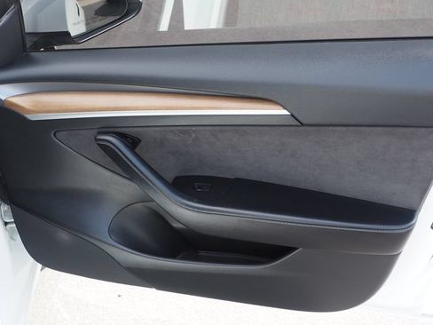 Used 2022 Tesla Model 3 Long Range AWD/4WD image 22