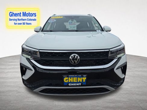 Used 2023 Volkswagen Taos SE AWD/4WD image 9