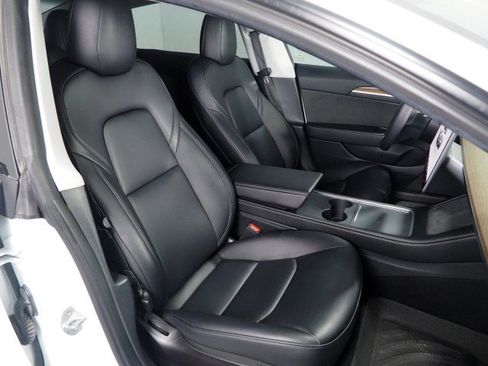 Used 2023 Tesla Model 3 RWD image 2