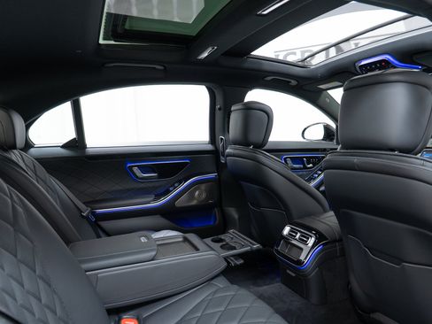 Certified 2023 Mercedes-Benz S 500 4MATIC w/ 3D Technology Package image 22