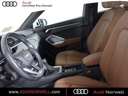 Certified 2023 Audi Q3 2.0T Premium w/ Convenience Package AWD/4WD image 19