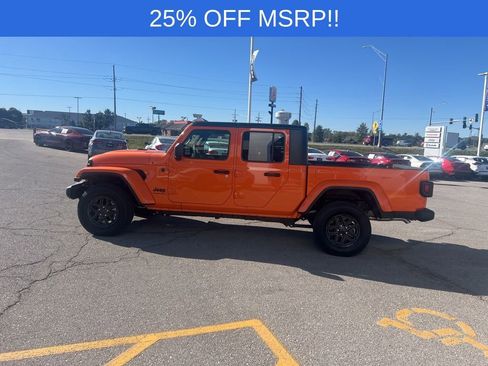 New 2025 Jeep Gladiator Sport image 6