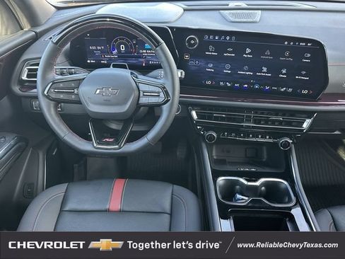 Used 2026 Chevrolet Traverse RS w/ LPO, Floor Liner Package AWD/4WD image 12