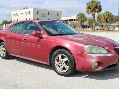 Used 2004 Pontiac Grand Prix GT w/ Drivers Package image 8