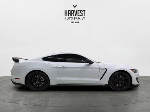 Used 2019 Ford Mustang Shelby GT350 w/ Technology Package RWD image 8