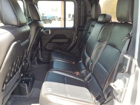 Used 2023 Jeep Gladiator Mojave w/ LED Lighting Group AWD/4WD image 15