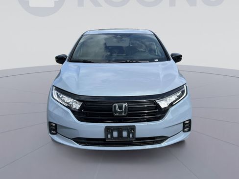 Used 2024 Honda Odyssey Sport image 11