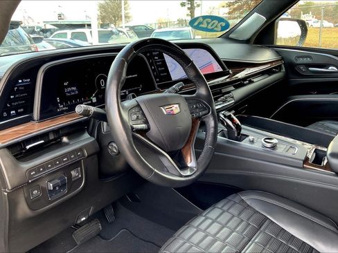 Used 2021 Cadillac Escalade ESV Sport Platinum w/ Heavy-Duty Trailer Package AWD/4WD image 15