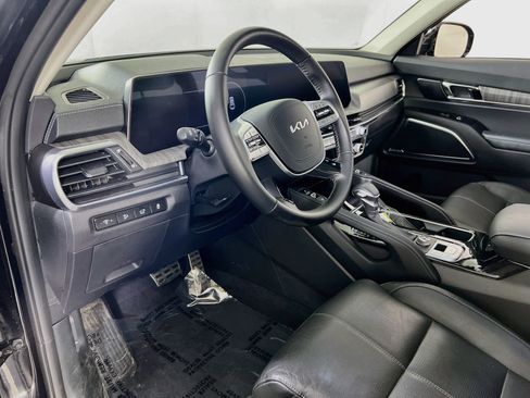 Used 2024 Kia Telluride SX FWD image 9