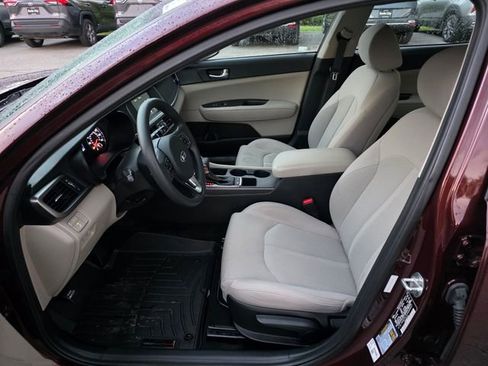 Used 2018 Kia Optima LX w/ 17" Alloy Wheels Package FWD image 15