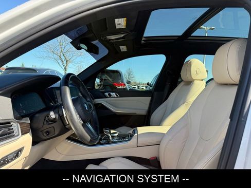 Used 2021 BMW X5 xDrive40i w/ M Sport Package AWD/4WD image 6