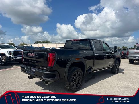 New 2026 GMC Sierra 2500 Denali w/ Denali Reserve Package AWD/4WD image 7