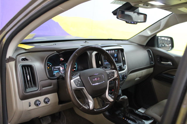 Used 2017 GMC Canyon SLT w/ Driver Alert Package AWD/4WD image 14