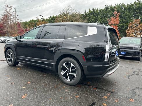 New 2026 Hyundai Ioniq 9 S image 4