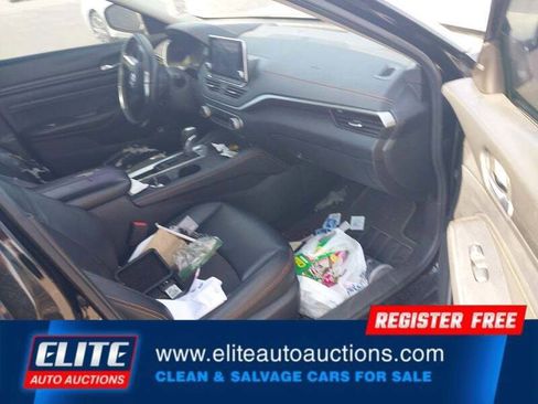 Used 2019 Nissan Altima 2.5 SR FWD image 10