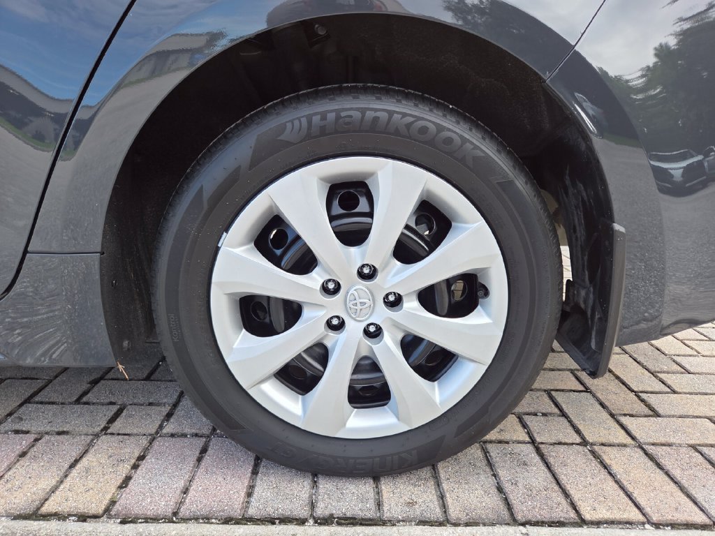 Certified 2026 Toyota Corolla LE FWD image 19
