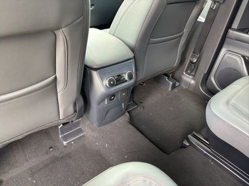 New 2026 Ford Explorer Active w/ Active Comfort Package AWD/4WD image 9