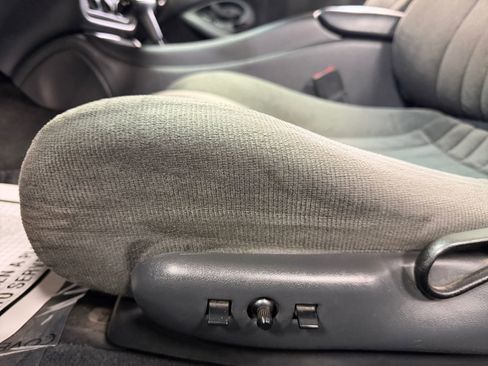 Used 1995 Pontiac Firebird Coupe image 36