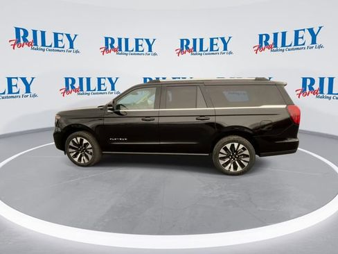New 2026 Ford Expedition Max Platinum w/ Driver's Package image 5