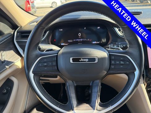 Certified 2022 Jeep Grand Cherokee Limited image 9