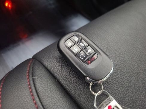 Used 2025 Honda Odyssey Sport-L image 38