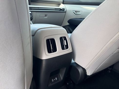 Used 2025 Hyundai Tucson SEL FWD image 24