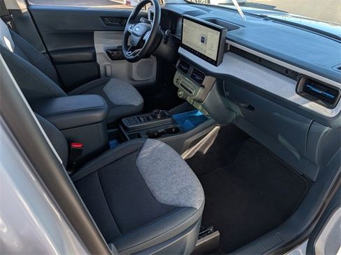 Certified 2025 Ford Maverick XLT w/ XLT Luxury Package image 25