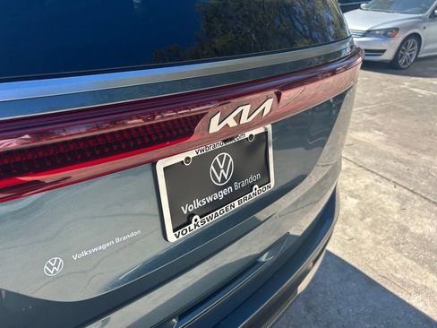 Used 2023 Kia Carnival SX Prestige image 30