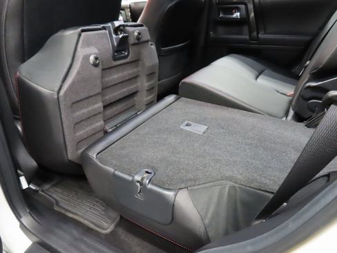 Used 2021 Toyota 4Runner Venture image 52