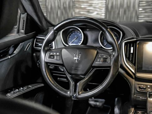 Used 2019 Maserati Ghibli S GranLusso AWD/4WD image 15