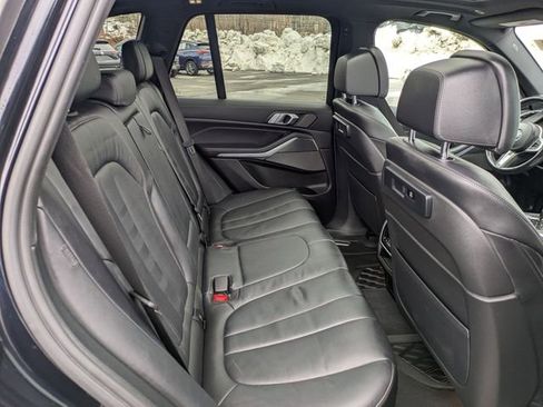 Used 2021 BMW X5 xDrive40i w/ M Sport Package image 36