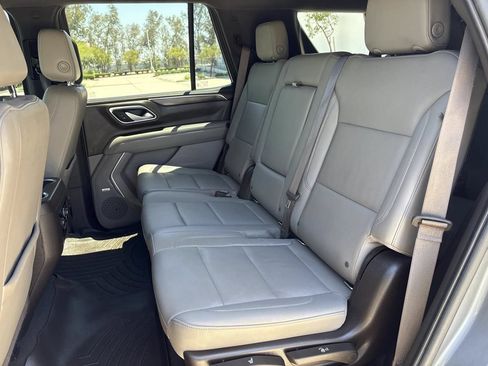 Used 2022 Chevrolet Tahoe LT w/ LT Signature Plus Package AWD/4WD image 13
