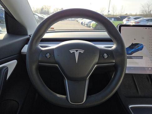 Used 2021 Tesla Model 3 Standard Range Plus image 34