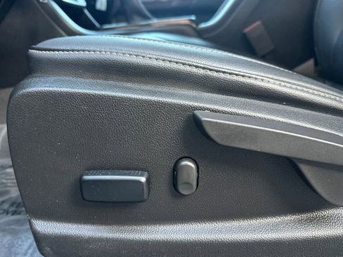 Used 2022 GMC Canyon Elevation w/ Elevation Premium Package image 12