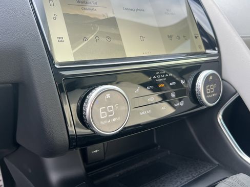 Used 2024 Jaguar E-PACE R-Dynamic SE image 26