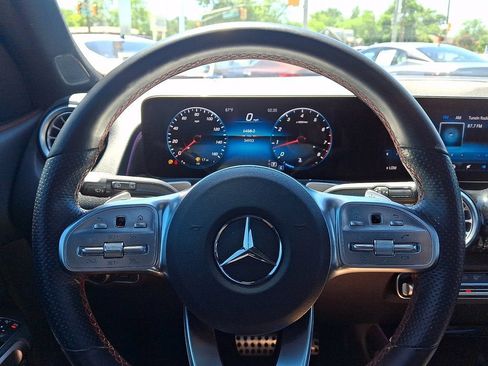 Used 2022 Mercedes-Benz GLB 250 image 20
