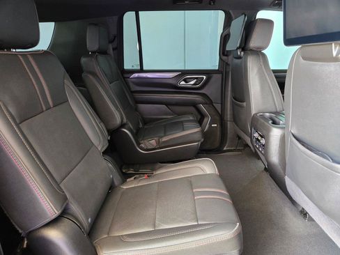 Used 2024 Chevrolet Suburban RST w/ Sport Performance Package AWD/4WD image 33