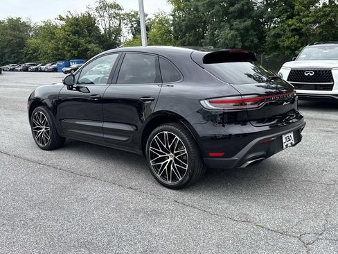 Used 2025 Porsche Macan AWD/4WD image 24