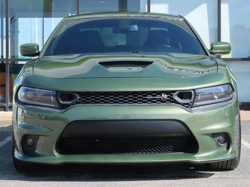 Used 2022 Dodge Charger Scat Pack w/ Plus Group image 2