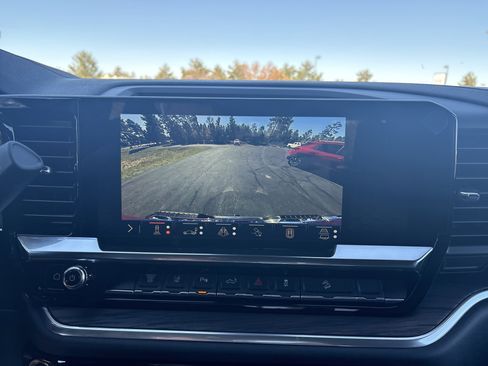 New 2026 GMC Sierra 2500 SLT AWD/4WD image 32