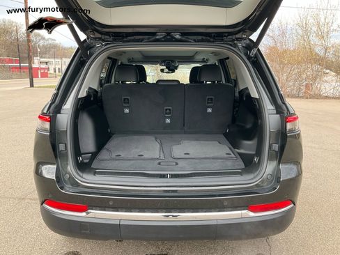 Used 2023 Jeep Grand Cherokee Limited w/ Trailer Tow Prep Group (B) image 25