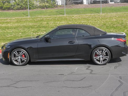 Used 2024 BMW M440i Convertible w/ Premium Package image 7