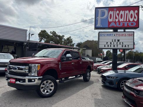 Used 2017 Ford F250 XLT w/ XLT Premium Package AWD/4WD image 1