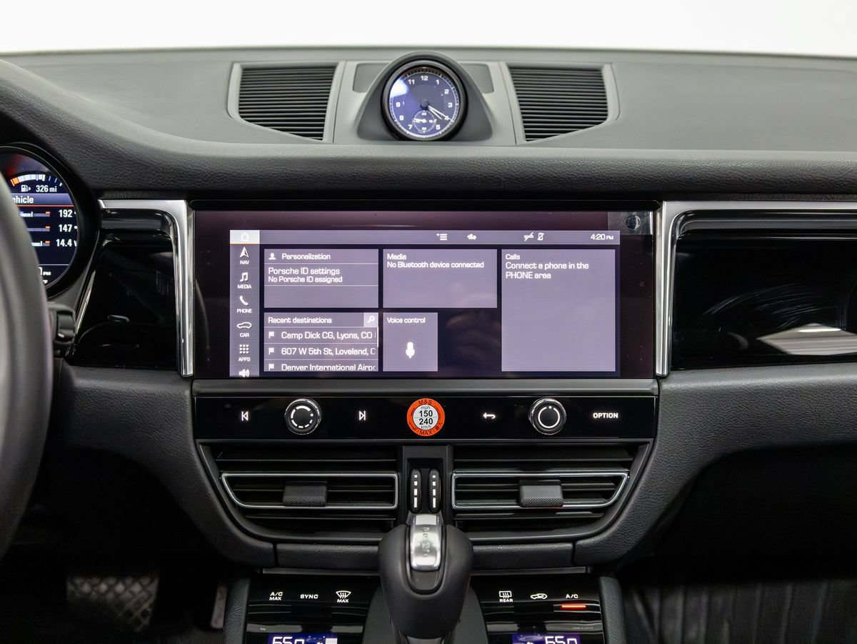 Certified 2026 Porsche Macan AWD/4WD image 15