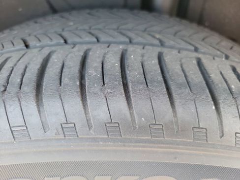 Certified 2022 Buick Encore GX Essence image 32