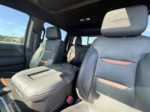 Certified 2021 GMC Sierra 2500 AT4 w/ AT4 Premium Plus Package AWD/4WD image 25
