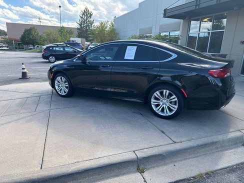 Used 2016 Chrysler 200 Limited w/ Anniversary Edition FWD image 9