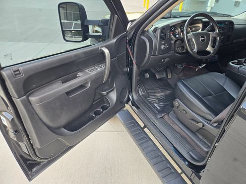 Used 2014 GMC Sierra 2500 SLE w/ SLE Preferred Package AWD/4WD image 10