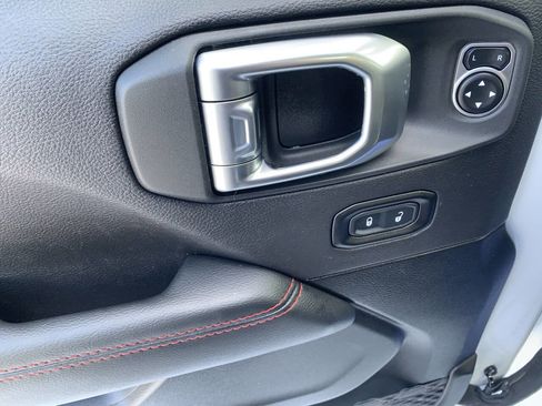 Used 2023 Jeep Wrangler Unlimited Rubicon w/ Dual Top Group image 10